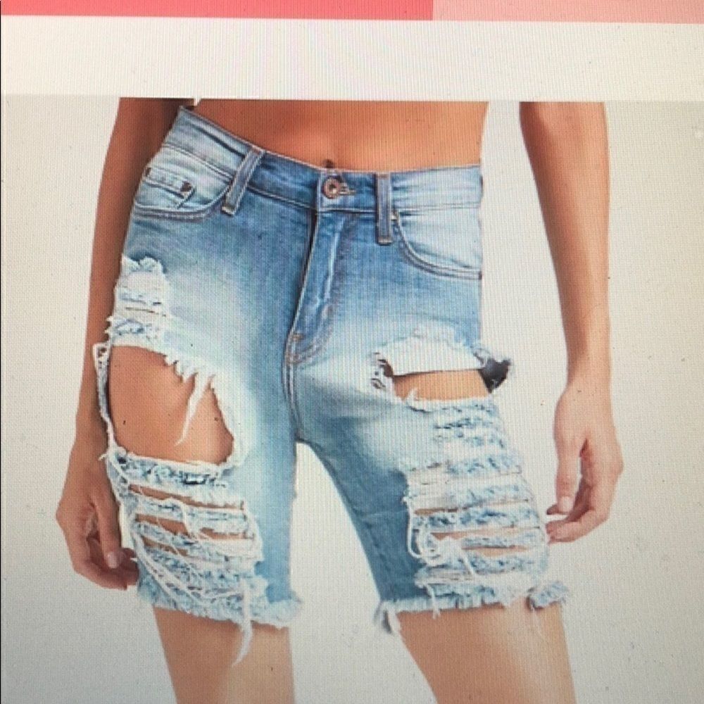 Aphrodite distressed bermuda shorts 